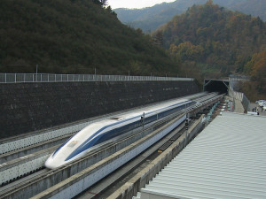 JR-Maglev in Yamanashi. Quelle: Wikipedia