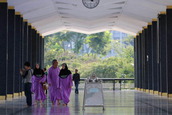 In der Staatlichen Moschee von Kuala Lumpur