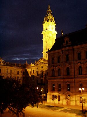 Das neobarocke Rathaus von Gyoer