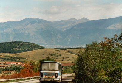 Hinein ins Rosental - im Hintergrund das Balkangebirge