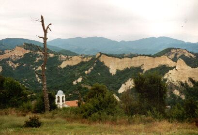 Near Melnik: Roshenski Monastery