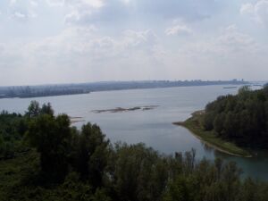 Blick von der Brücke Richtung Russe