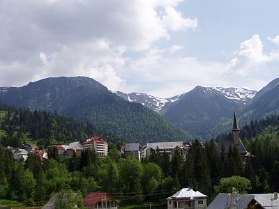 Borsa and the Rodna mountains