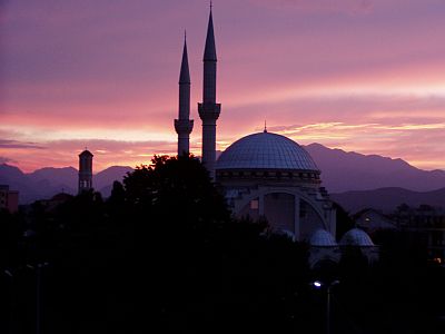 Shkoder: Die restaurierte Moschee im Morgengrauen