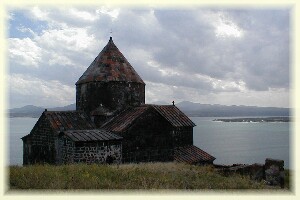 Mittelalterliche Kirche am Sewan-See