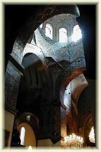 Echmiatsin - Zentrum der armenisch-apostolischen Kirche