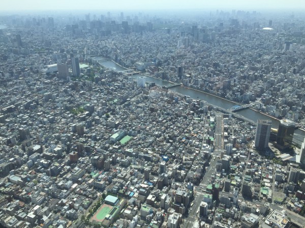 So weit das Auge reicht: Häusermeer von Tokyo