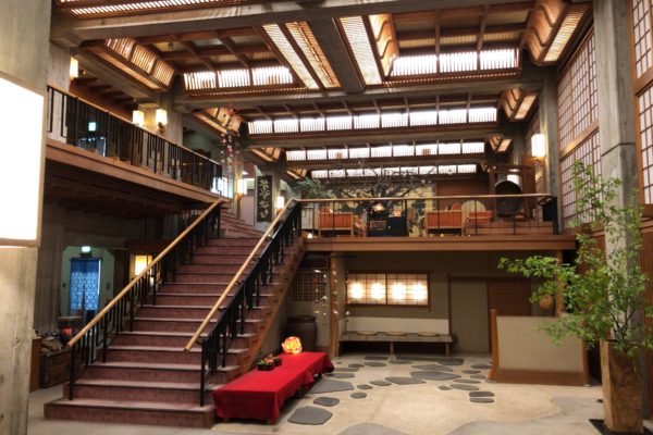 Übernachten mit Stil: Lobby des Yorozuya