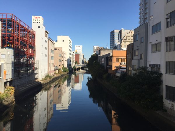 Am Horikawa im Zentrum von Nagoya