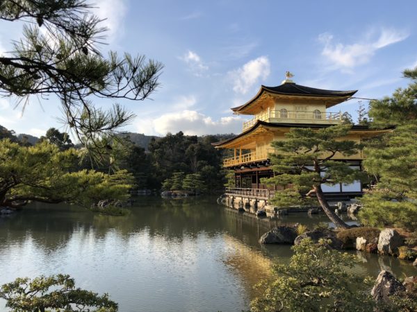 Der berühmte Kinkaku-Ji in Kyoto