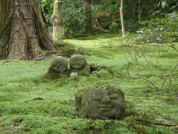 Skulpturen im Sanzenin