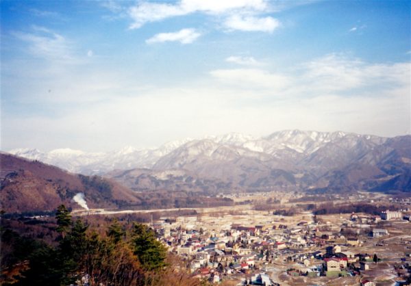 Blick über Hakuba und die angrenzenden Berge