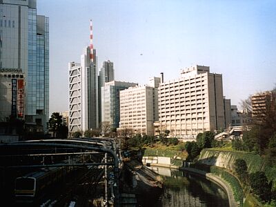 Teil des ehemaligen Burggrabens der Festung in Edo