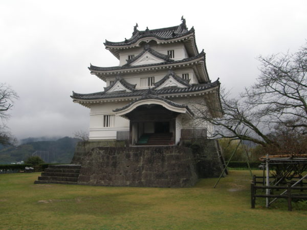Die kleine, feine Burg von Uwajima
