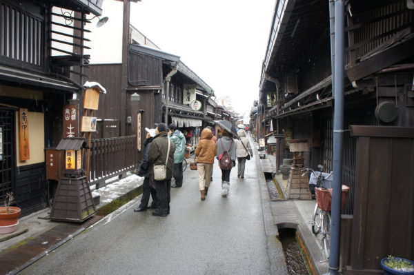 Traditionelle Strasse nahe der Nakabashi-Brücke