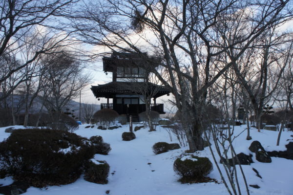 Nabekura-Aussichtsturm im alten Schlosspark