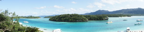 Panorama der Kabira-Bucht auf Ishigaki - nicht ohne Grund ein beliebtes Besucherziel