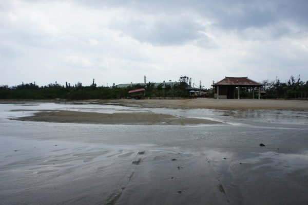 Blick von Iriomote auf die Insel Yubu