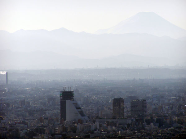 Blick auf das Zentrum von Nakano - mit dem Fuji-san im Hintergrund