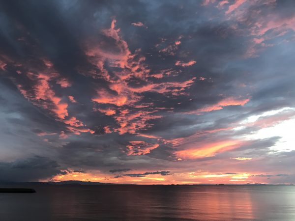 Sonnenuntergang über der Seto-Binnensee