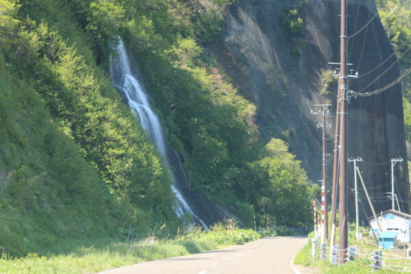 Seseki-Wasserfall an der Strasse von Rausu nach Aidomari