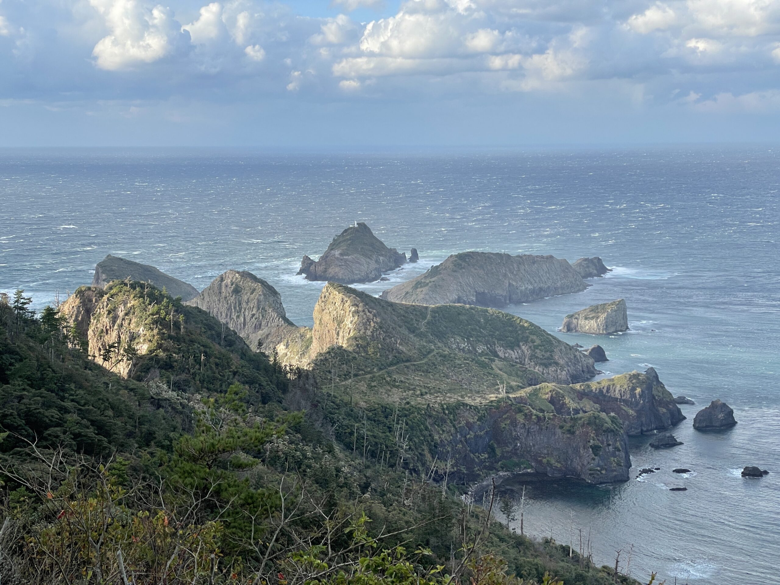 Blick von der Aussichtsplattform auf das Kap Shirashima