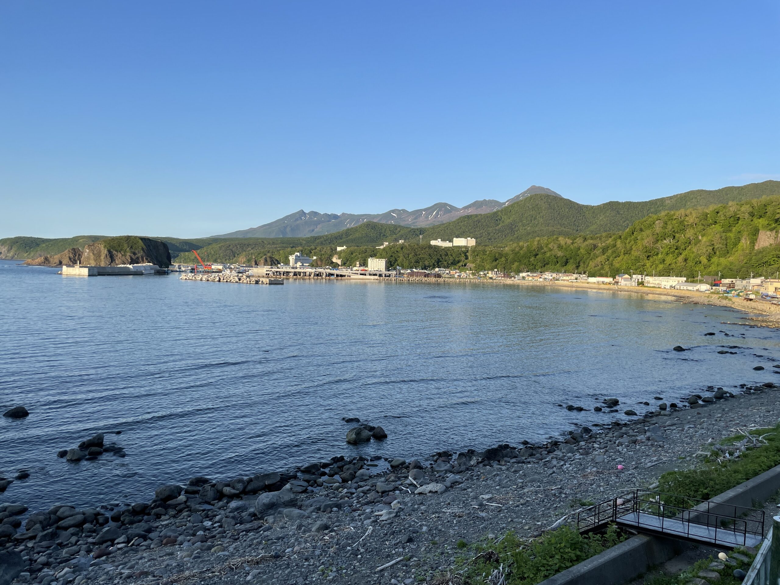 Bucht und Hafen von Utoro, Shari, auf Hokkaido