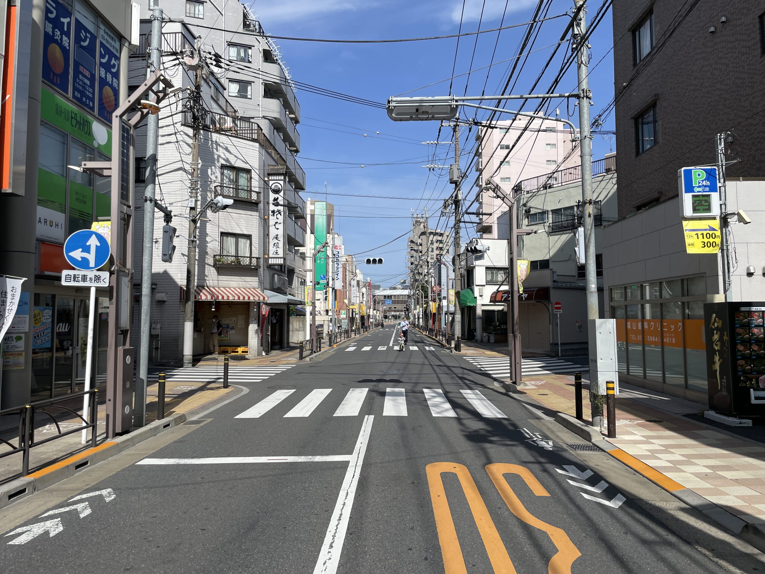 Die Hauptstraße von Shimura - am Sonntag autofrei!