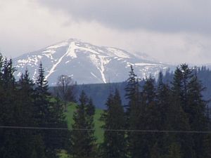 ６月末にも雪が積もっている