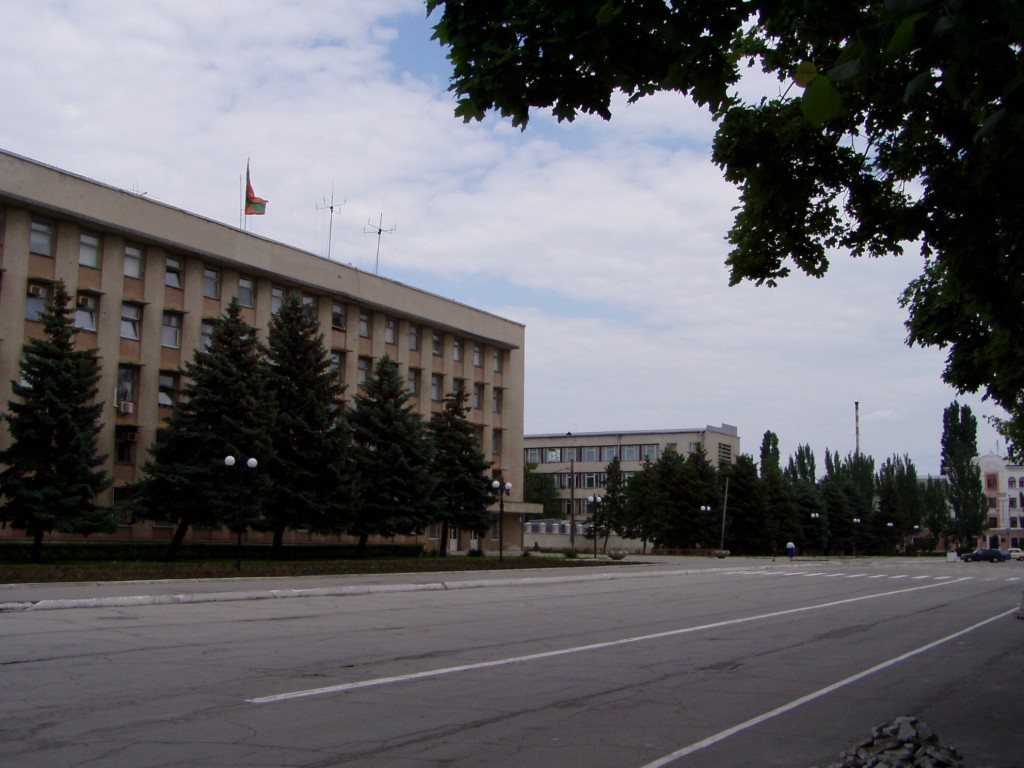 ベンデルィのソビエトの建物（市役所）