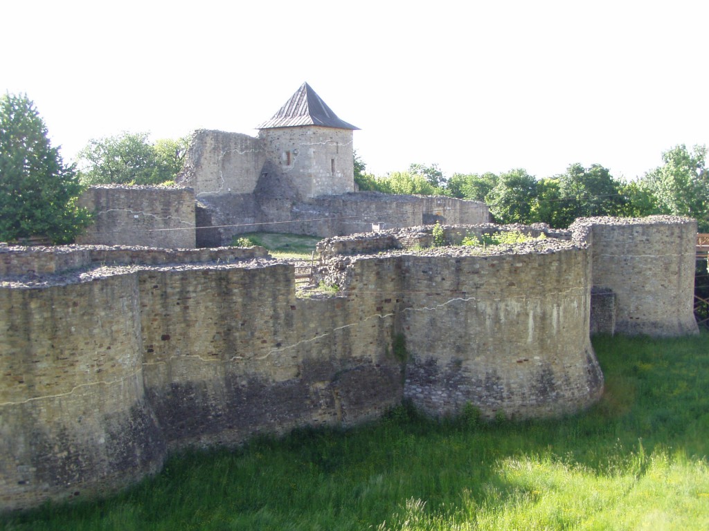 Cetatea de Scaun a Sucevei ― スチャヴァの奇妙な要塞の址