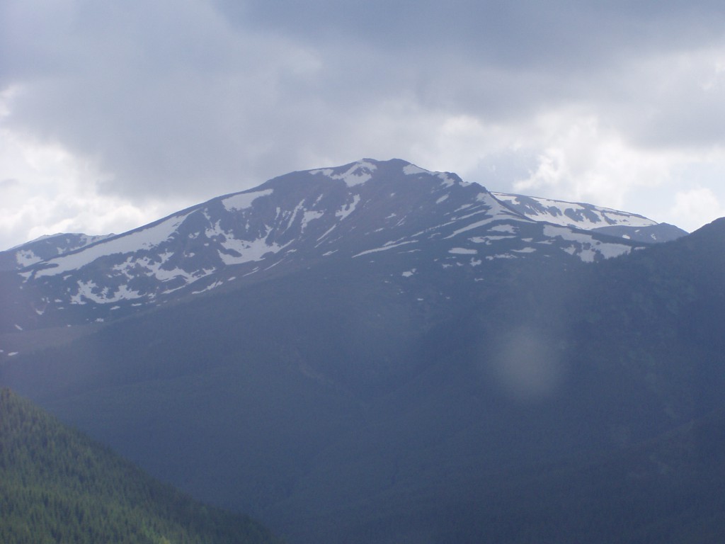 プリスロプ峠に近いロドナ山地