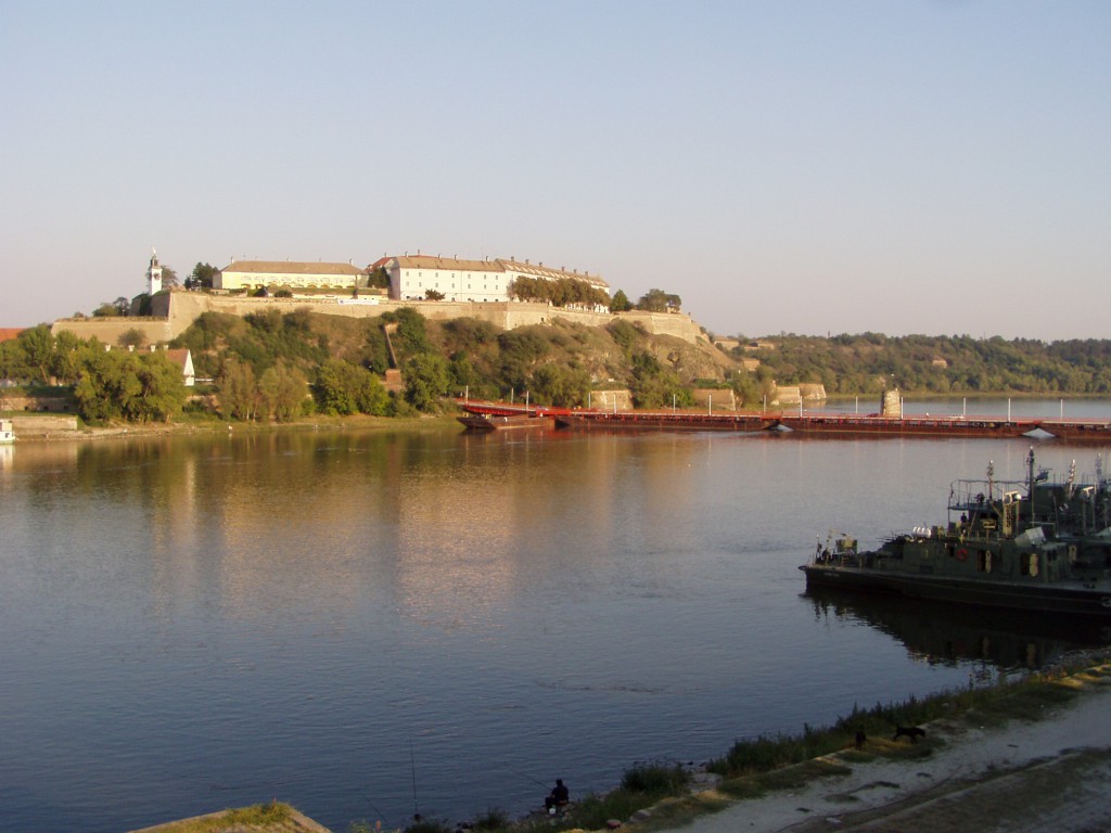 ドナウ川の右岸にあるペトロワラディン要塞