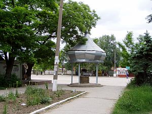 Im gigantischen Stadtzentrum von Comrat