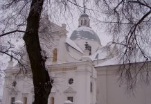 Nyasvish (Нязвіж) Die ehemalige Jesuitenkirche Farnyi