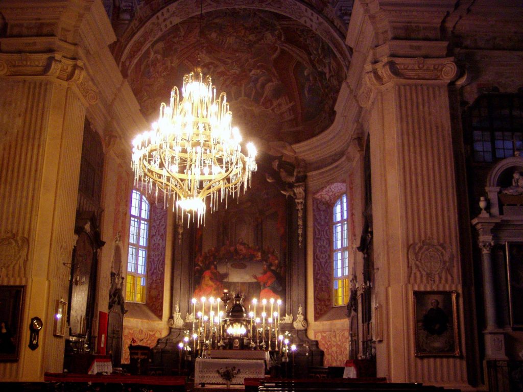 In der Farnyi-Kirche