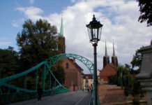 Wrocław (Breslau) Auf der Brücke zur Dominsel
