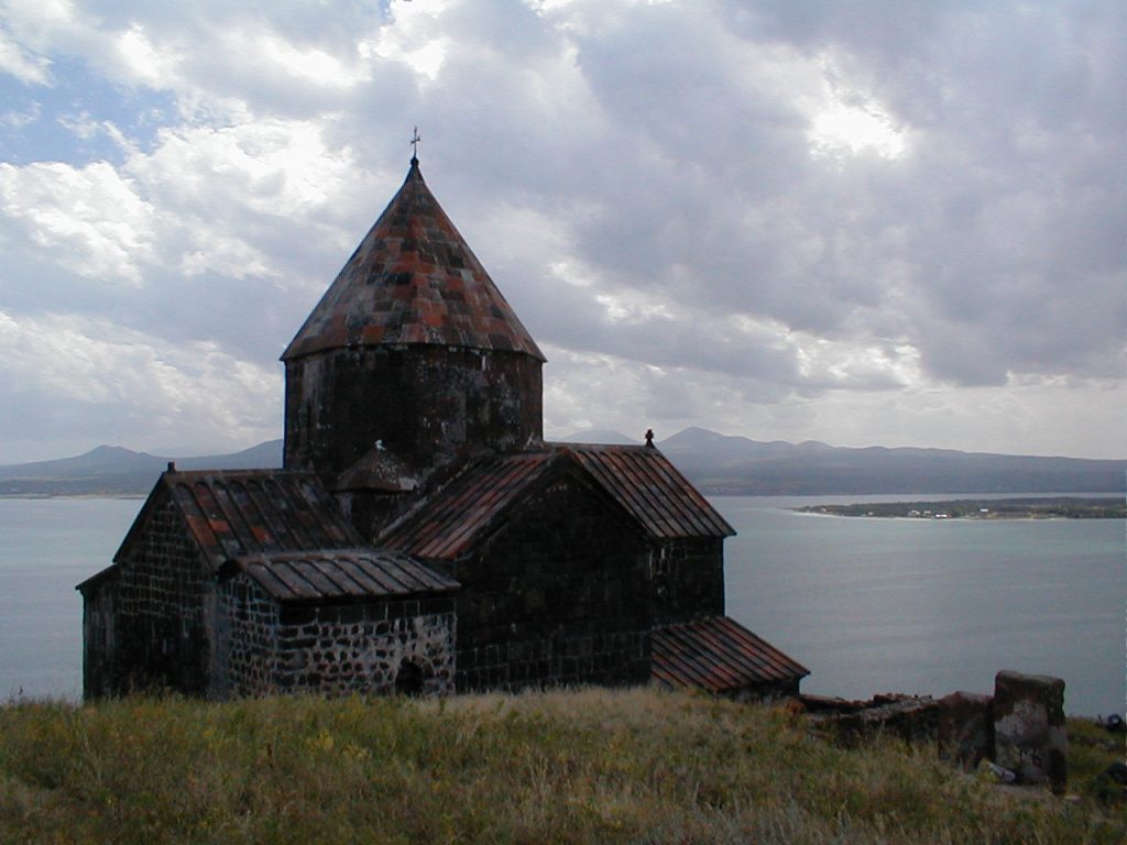Mittelalterliche Kirche am Sewan-See