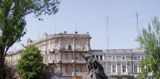 Odessa (Одеса) Entlang der Primorski-Allee: Art noveau so weit das Auge reicht