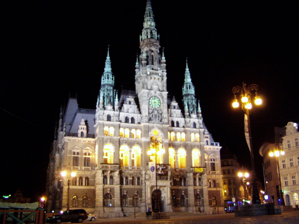 ...sieht auch nachts blendend aus