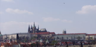 Die Ansicht schlechthin: Karlsbrücke, Moldau und die Burg