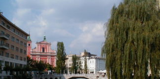 Die drei Brücken und die Franziskanerkirche