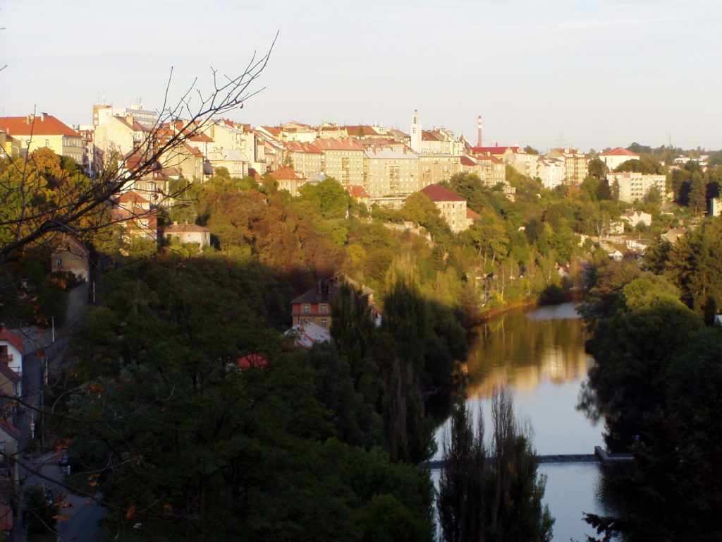 Blick von der Altstadt auf den Fluss und die Neustadt