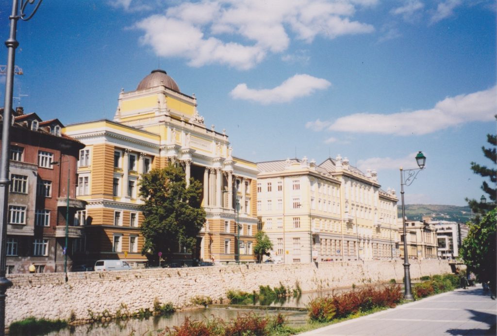 Das habsburgische Sarajevo entlang des Flusses