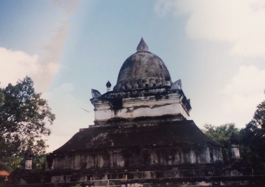 Sehr alte Stupa in Luang Phabang