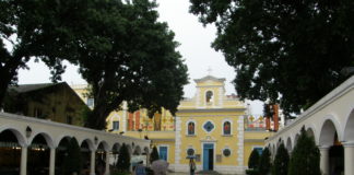 Im Dorfzentrum von Coloane