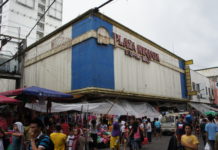 Manila Lebhafter Markt an der Carriedo-Street