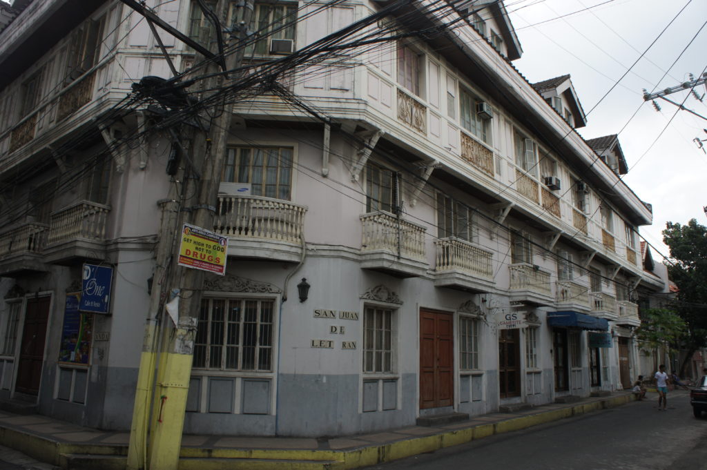 Eines der vielen alten Gebäude in Intramuros