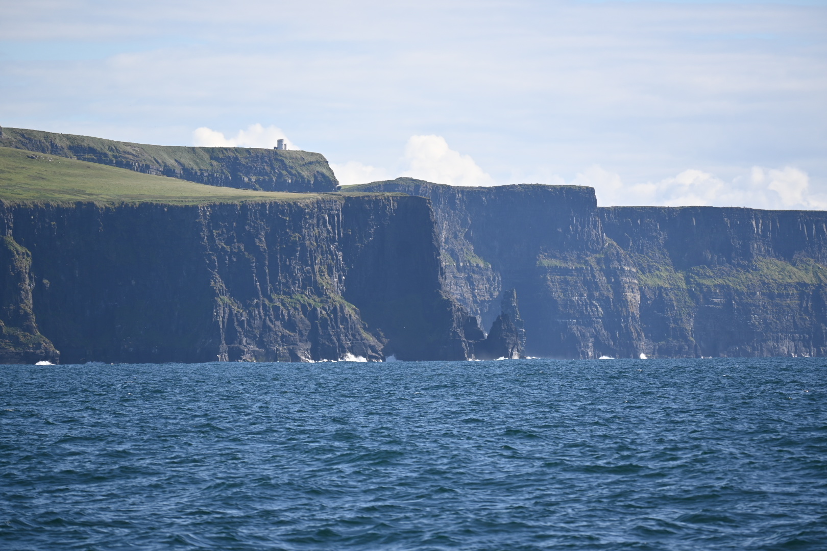 Die Cliffs of Moher mit dem O'Brien's Tower