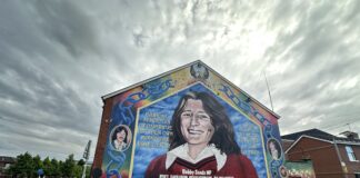 Wandbild an der Parteizentrale